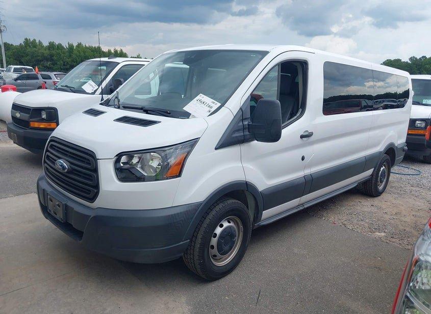 Ford Transit-350