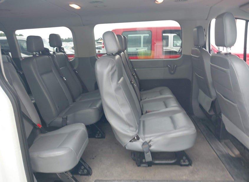Ford Transit-350