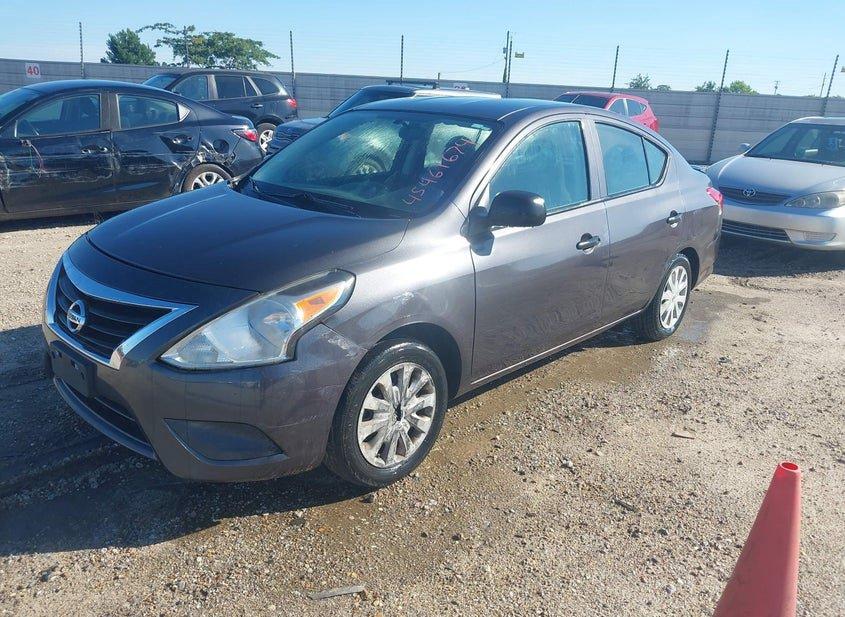 Nissan Versa