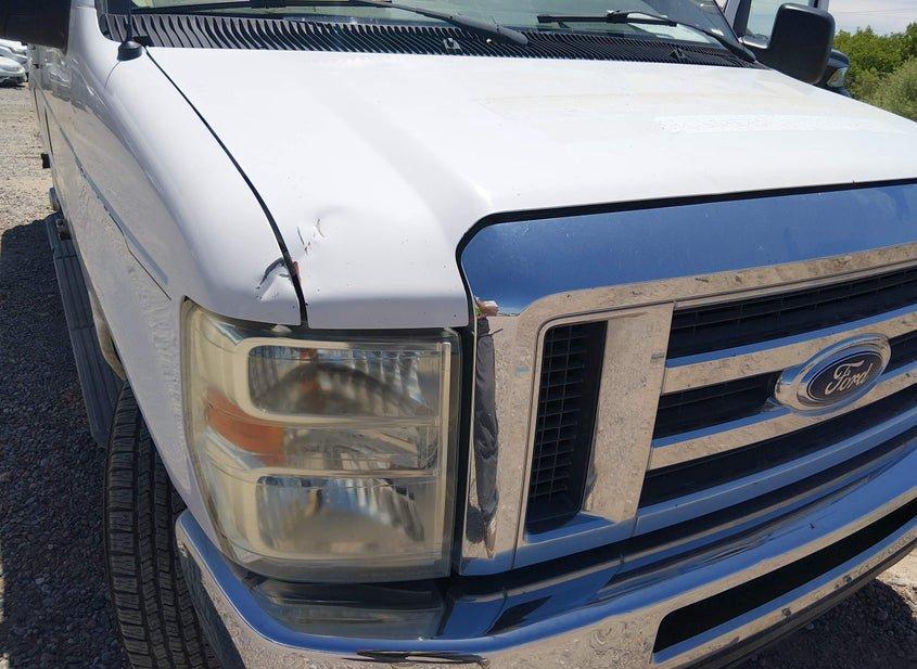 Ford E-350 Super Duty