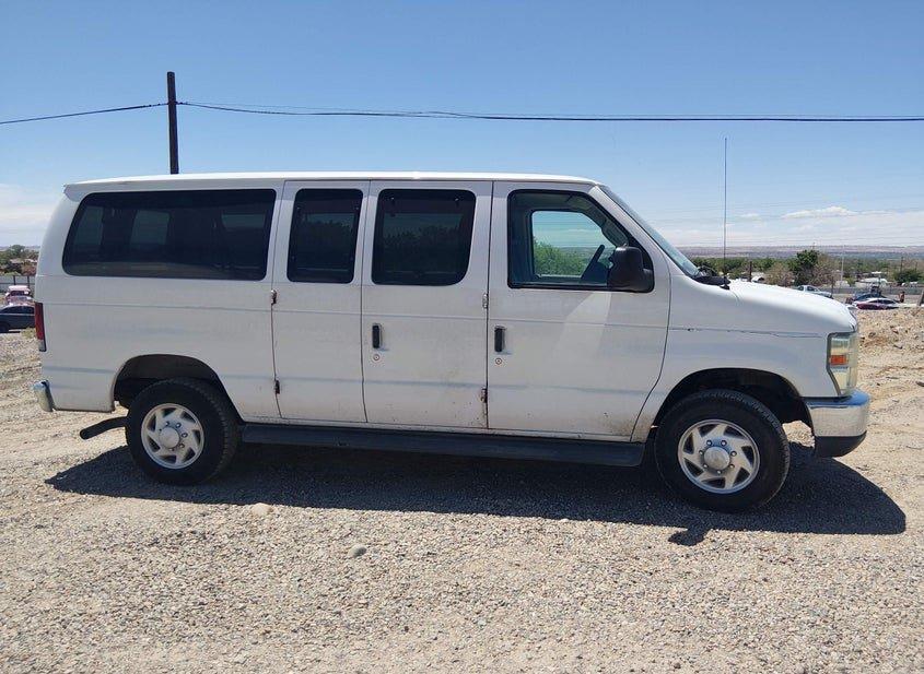 Ford E-350 Super Duty