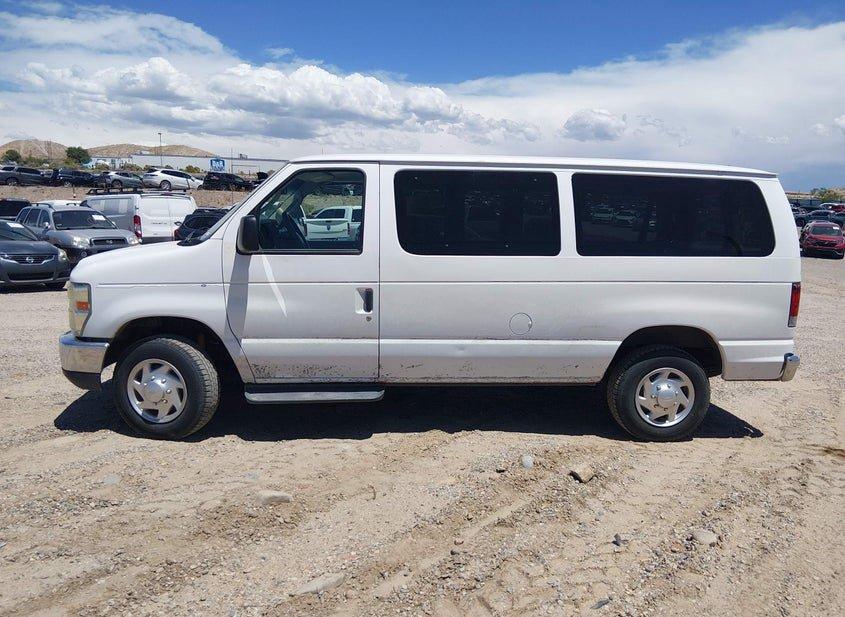 Ford E-350 Super Duty