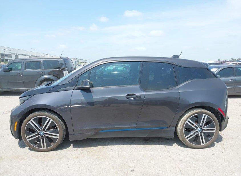 BMW I3