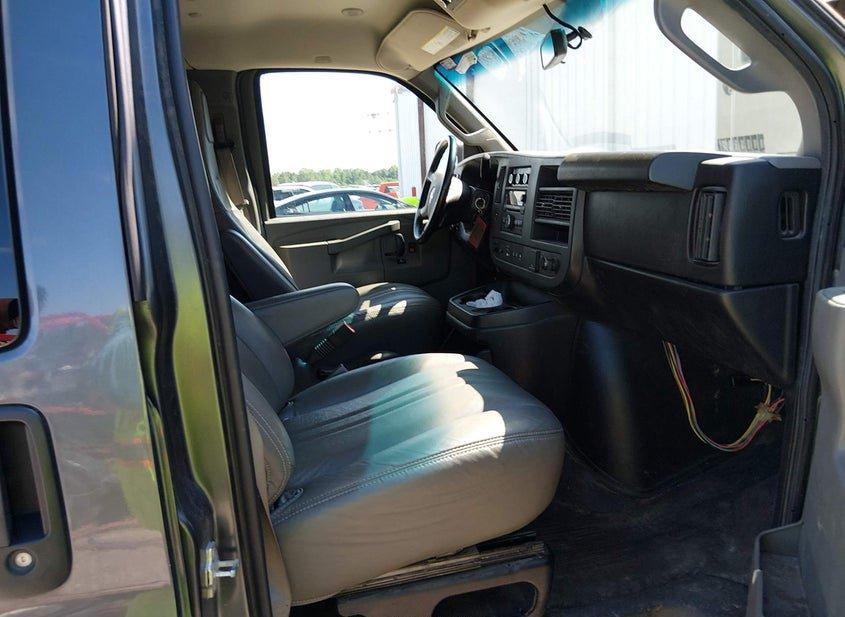 Chevrolet Express 3500