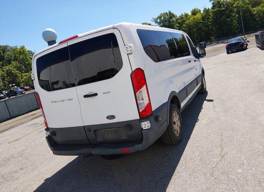 Ford Transit-350