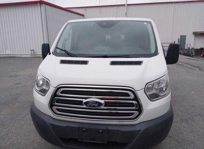 Ford Transit-150