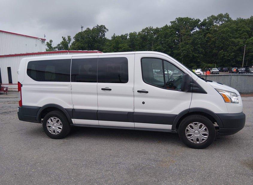 Ford Transit-150