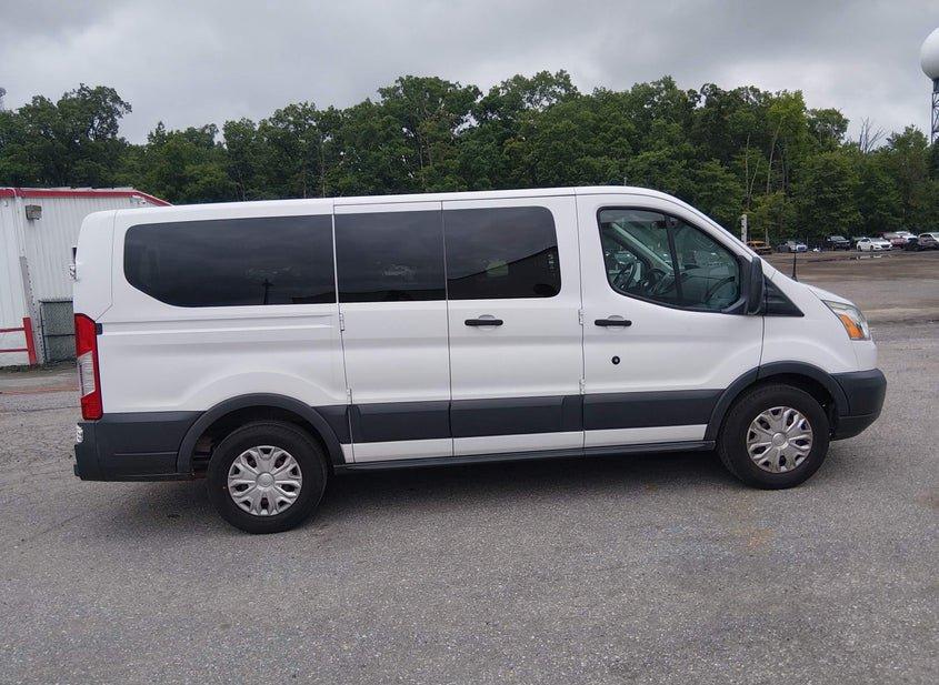 Ford Transit-150