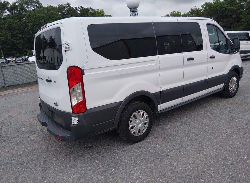 Ford Transit-150