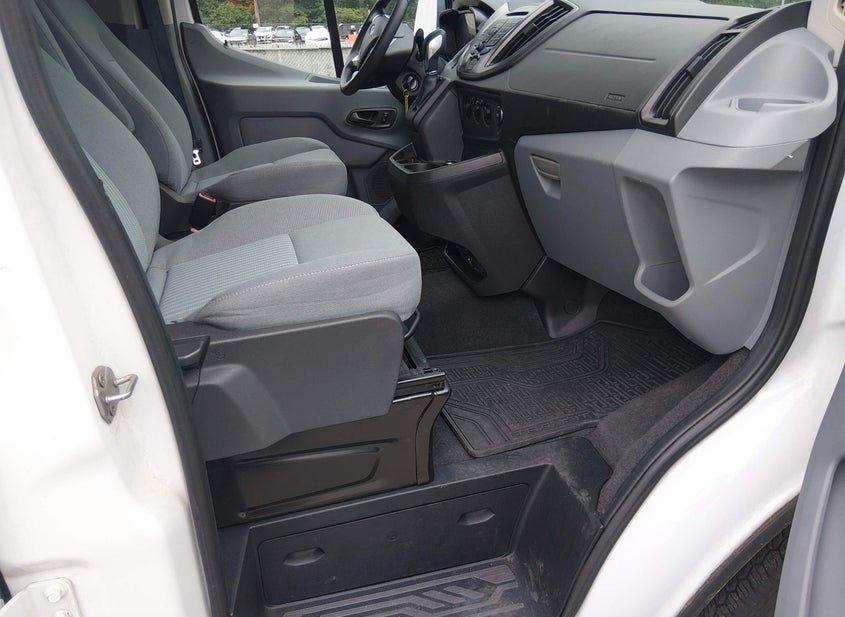 Ford Transit-150