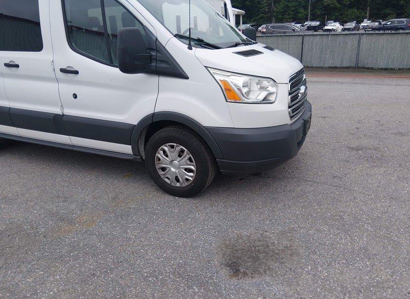 Ford Transit-150