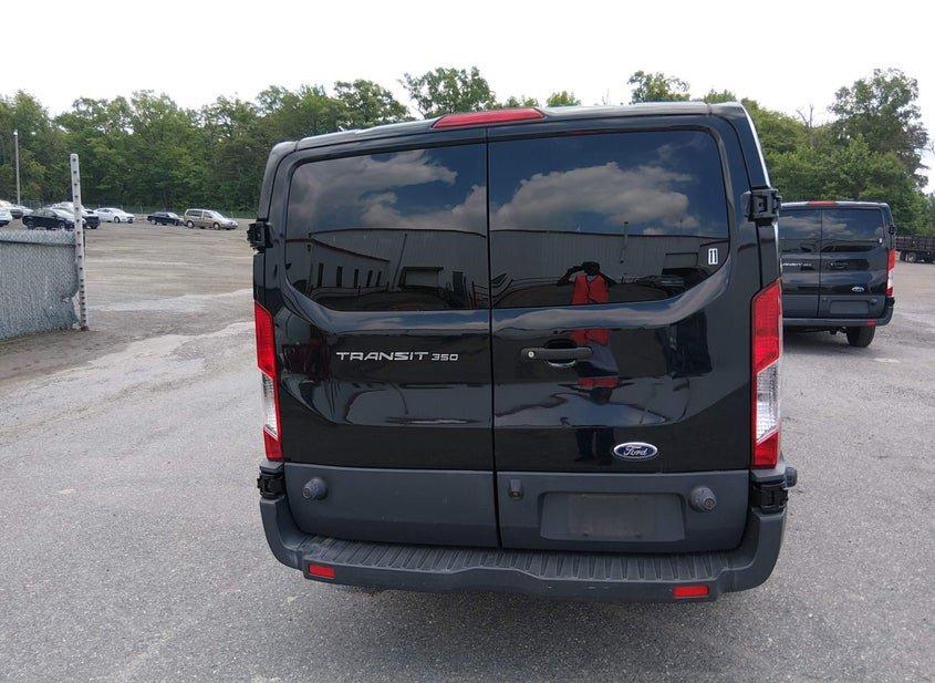 Ford Transit-350