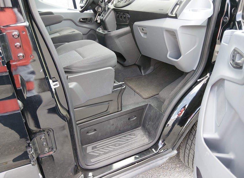 Ford Transit-350