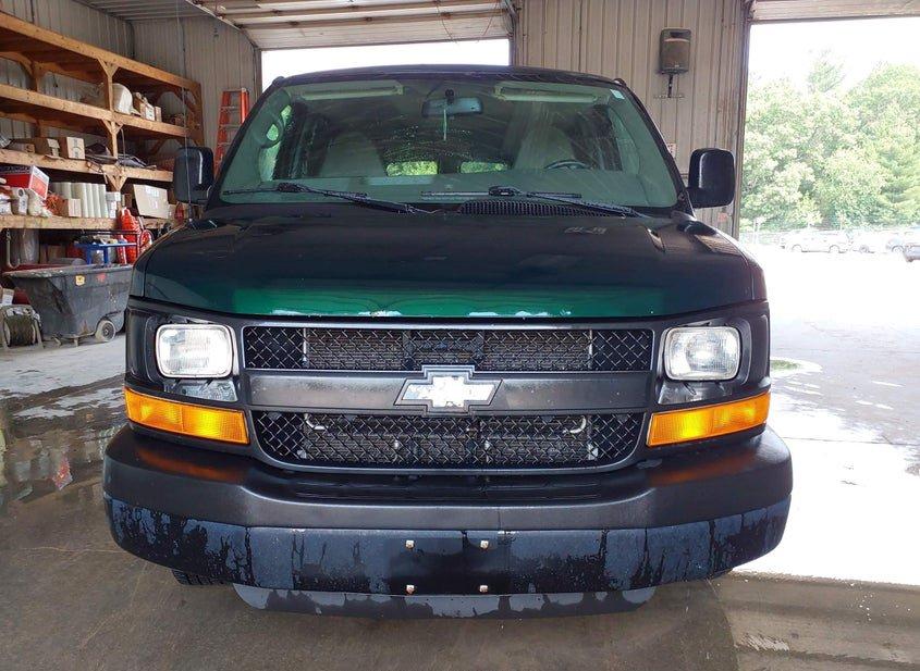 Chevrolet Express 2500