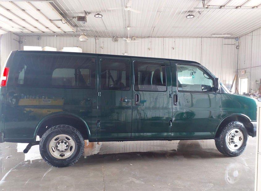 Chevrolet Express 2500