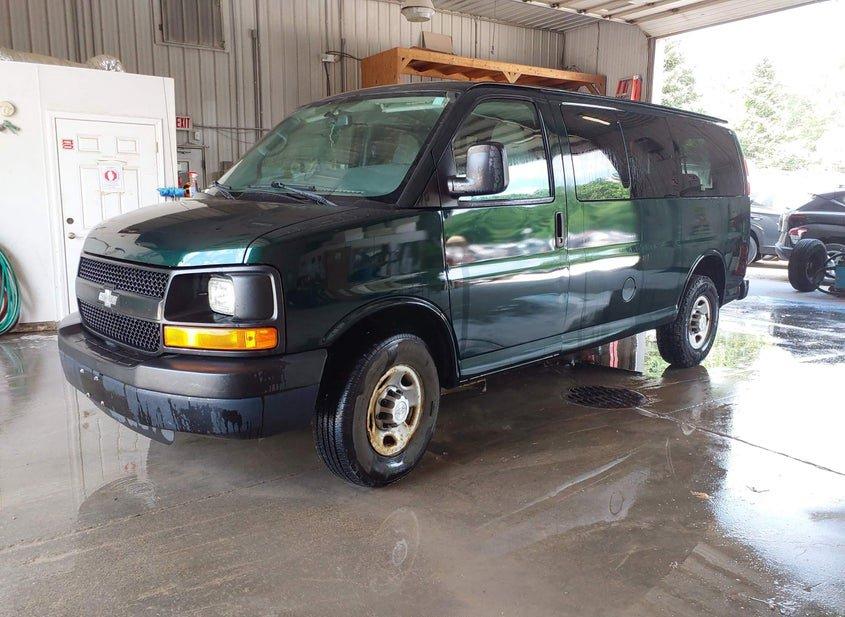 Chevrolet Express 2500