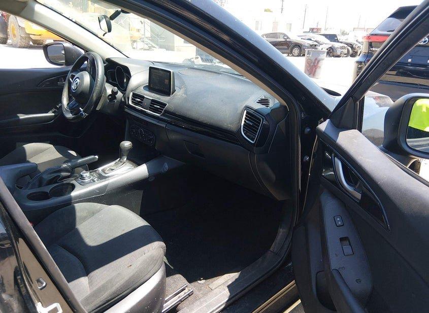 Mazda Mazda3