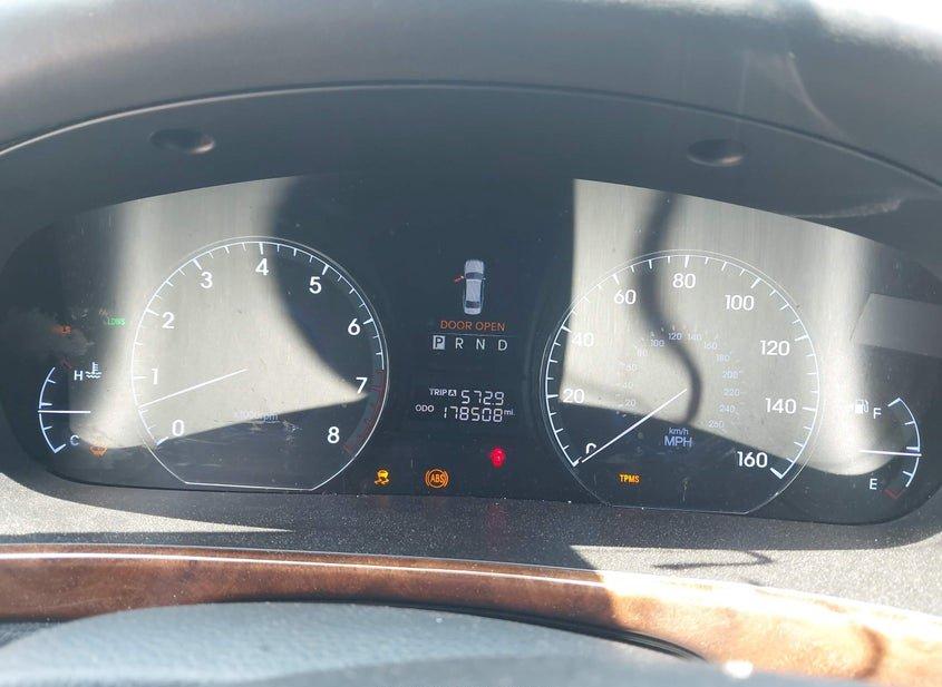 Hyundai Equus