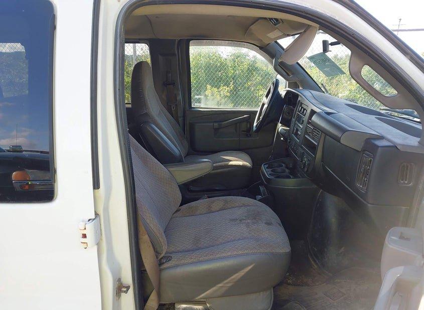 Chevrolet Express 3500