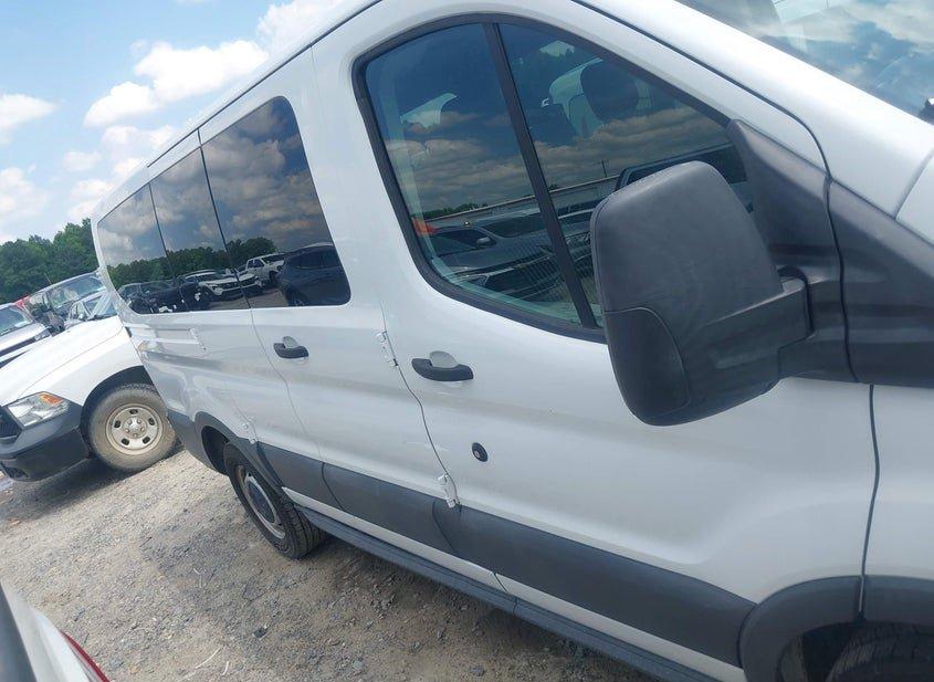 Ford Transit-150