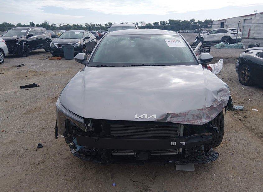 Kia K4