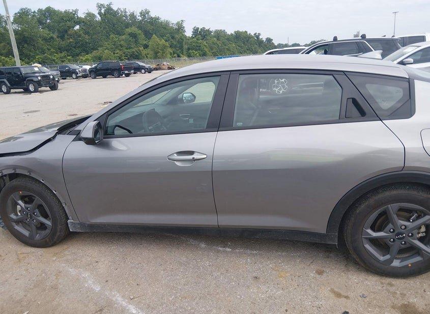 Kia K4