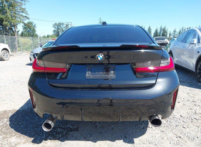 BMW 330I