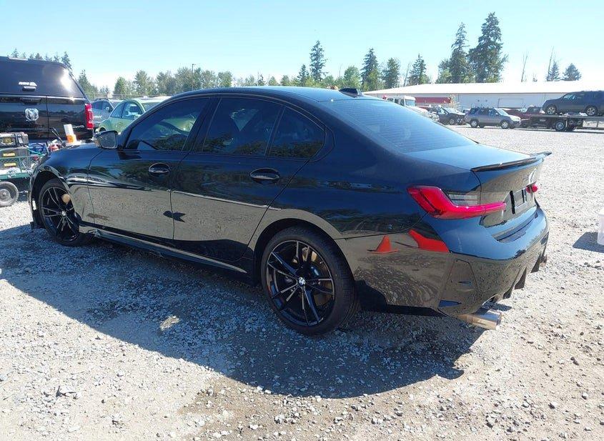 BMW 330I