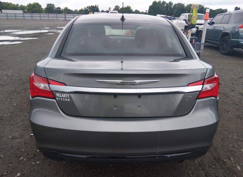 Chrysler 200