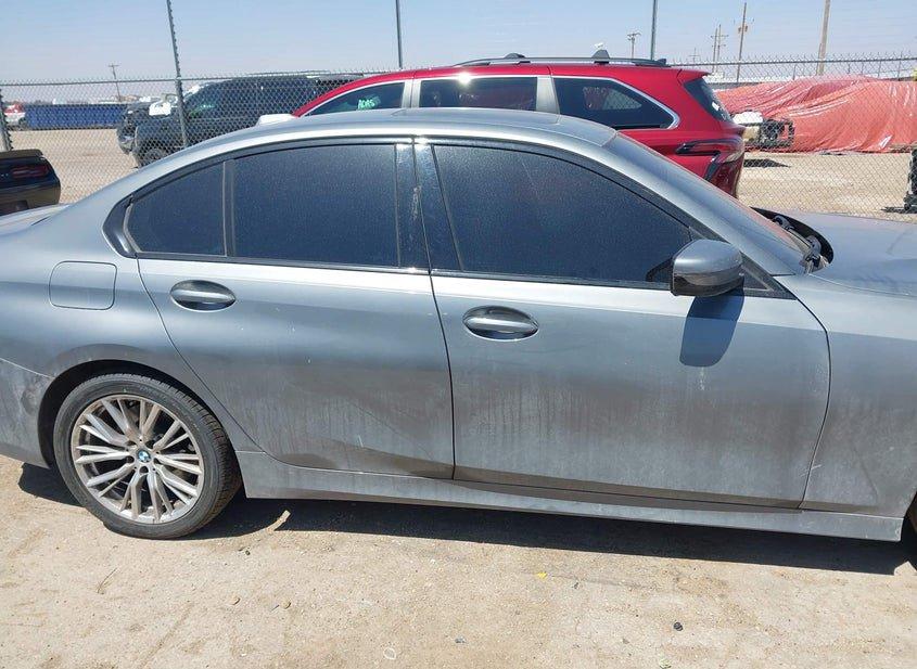 BMW 330I