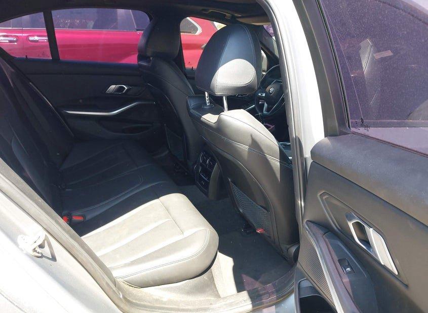 BMW 330I