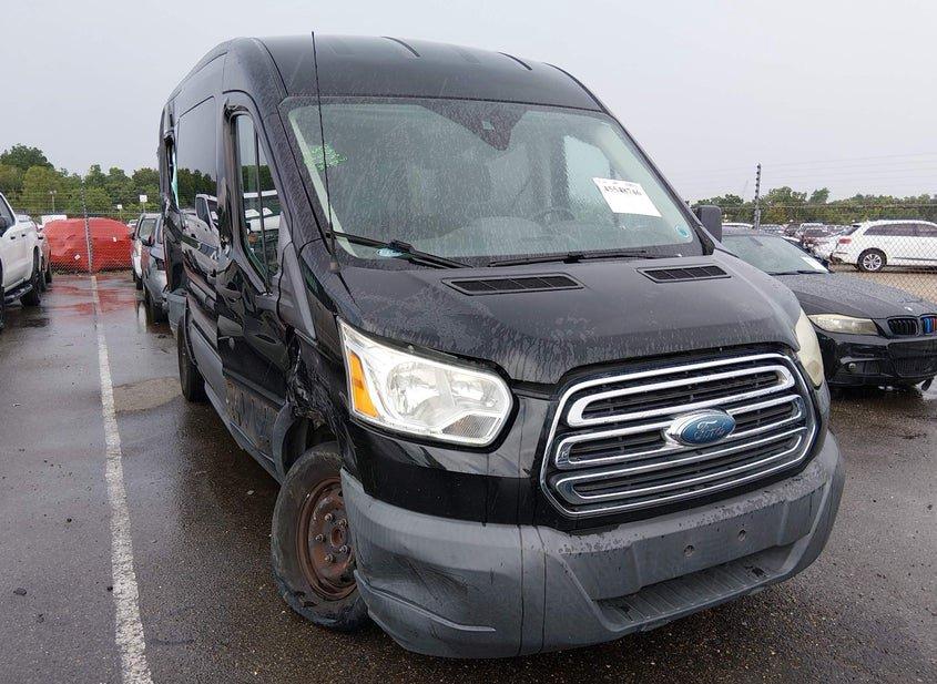 Ford Transit-350