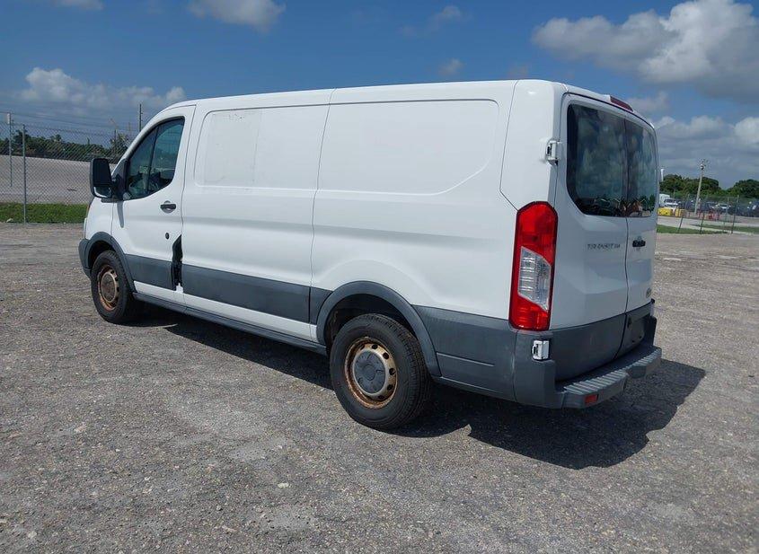 Ford Transit-150