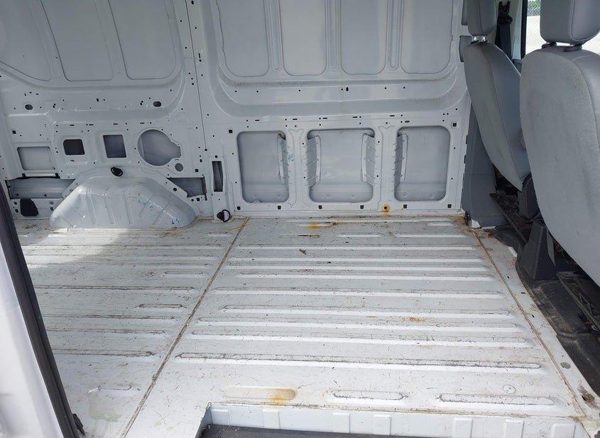 Ford Transit-150