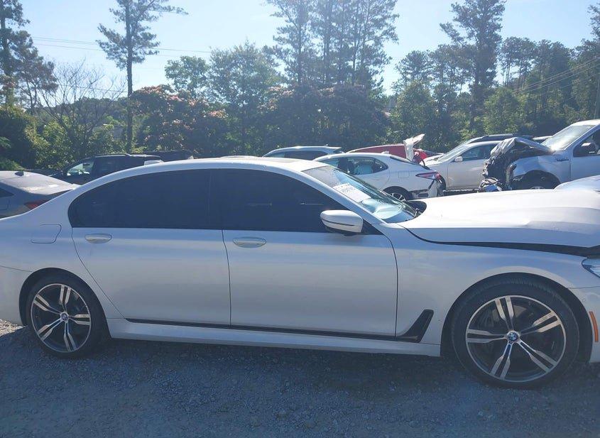 BMW 740I
