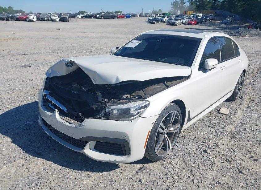 BMW 740I