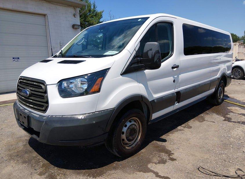 Ford Transit-350