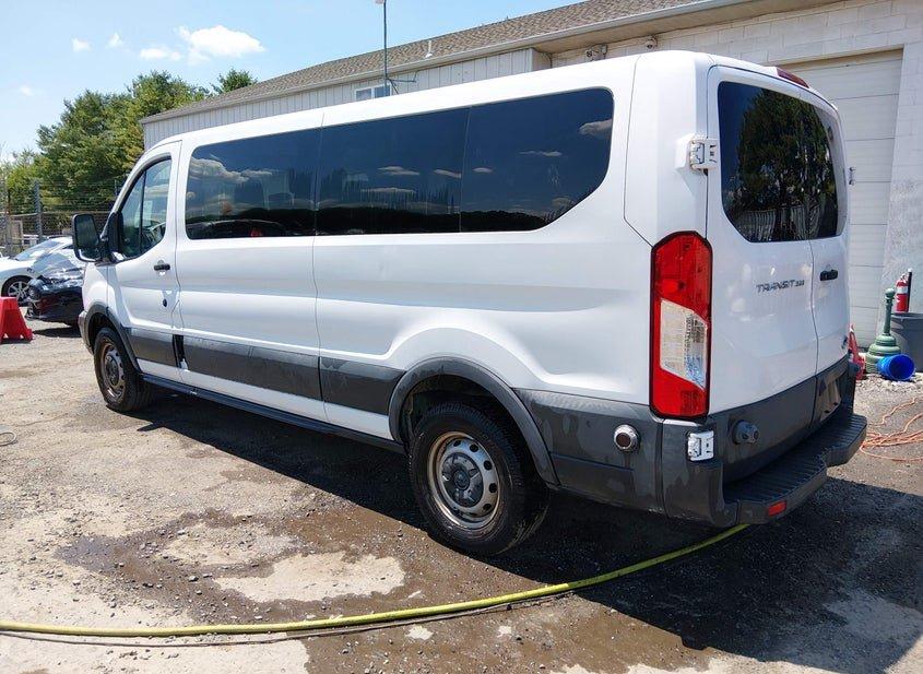 Ford Transit-350