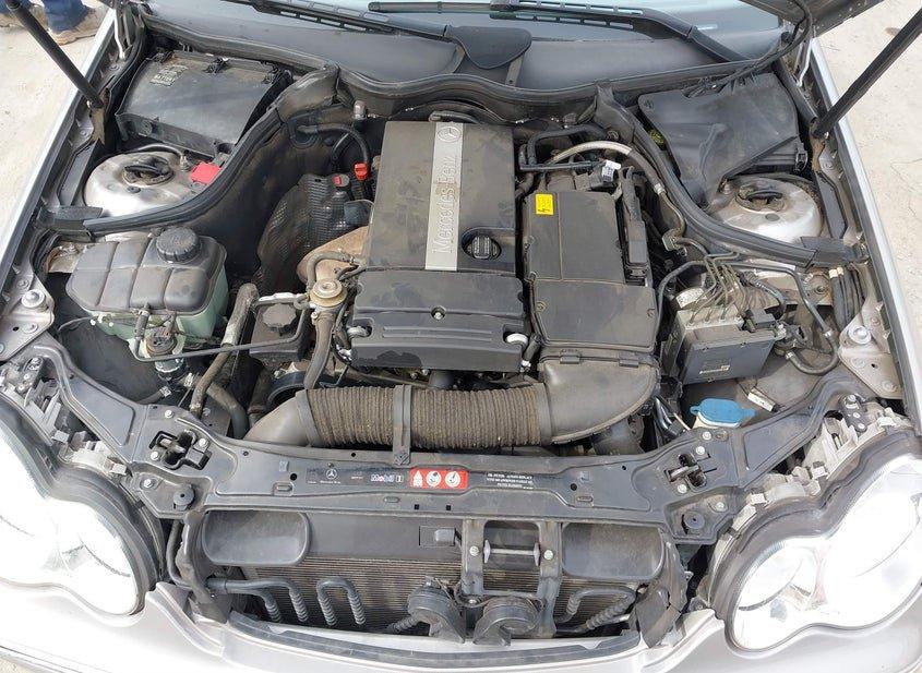 Mercedes-Benz C 230