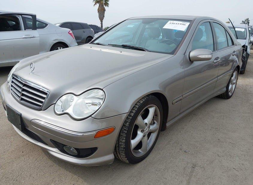 Mercedes-Benz C 230