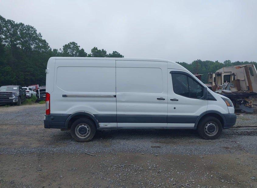 Ford Transit-150