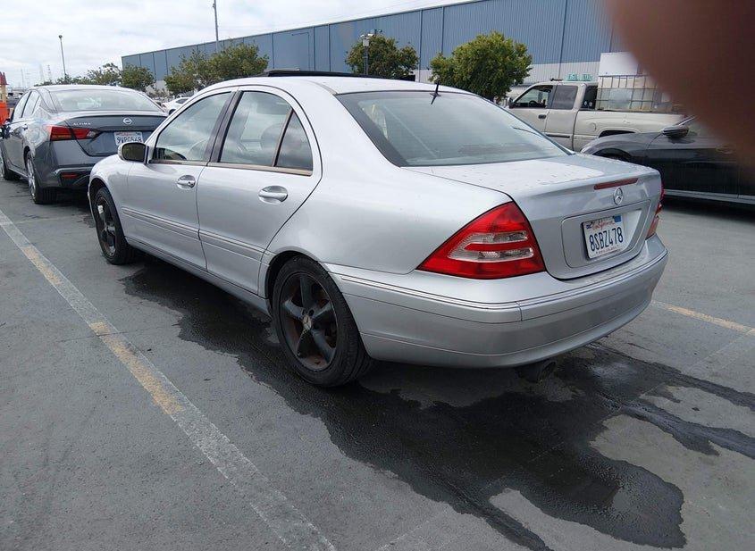 Mercedes-Benz C 240