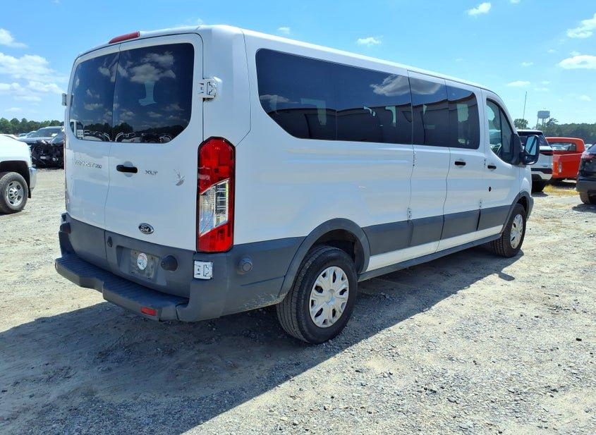 Ford Transit-350