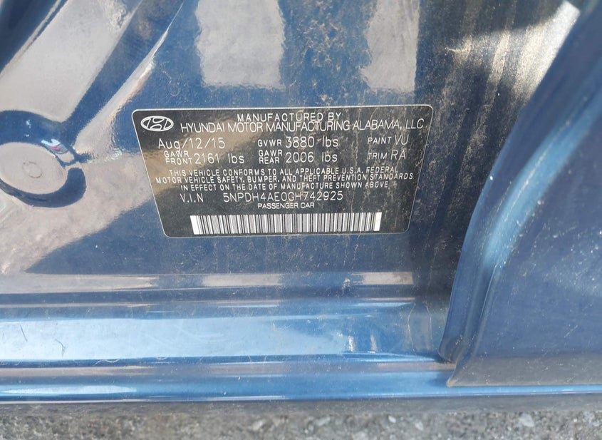 Hyundai Elantra