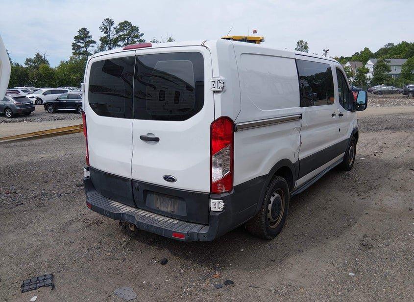 Ford Transit-150