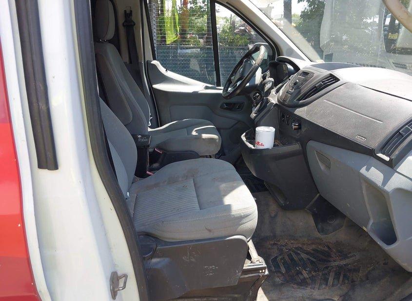 Ford Transit-150