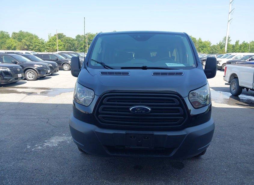Ford Transit-350