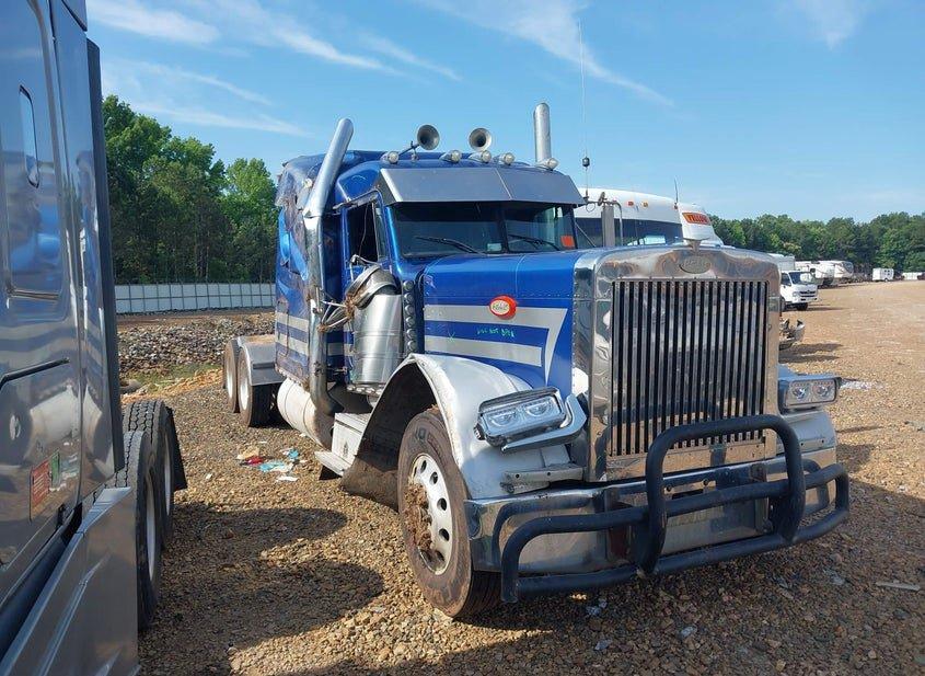 Peterbilt 379