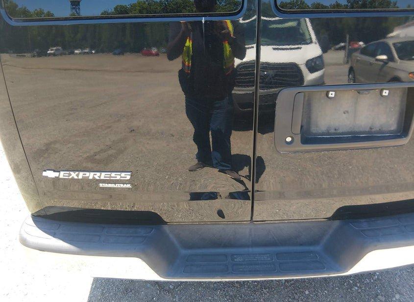 Chevrolet Express 3500