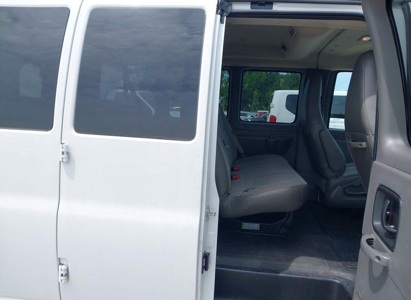 Chevrolet Express 3500